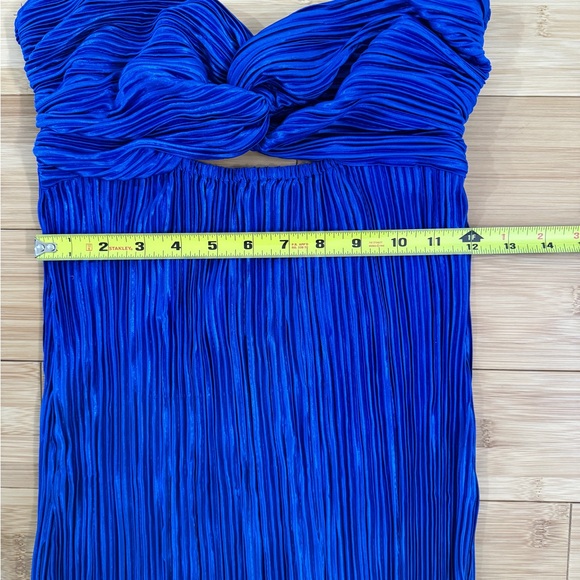 New! HELLO MOLLY LIVING UPTOWN PLISSE STRAPLESS MINI DRESS BLUE - Picture 9 of 10